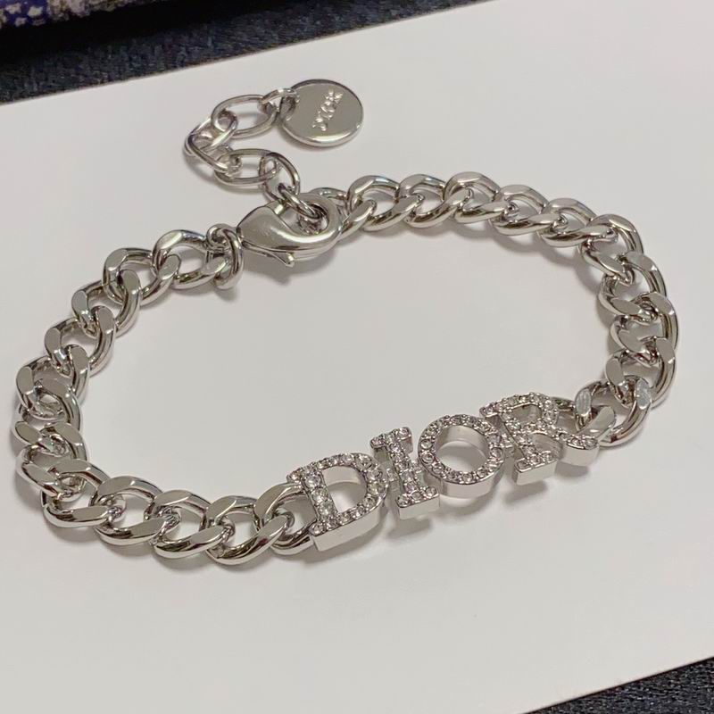 Dior Bracelet 07lyr351